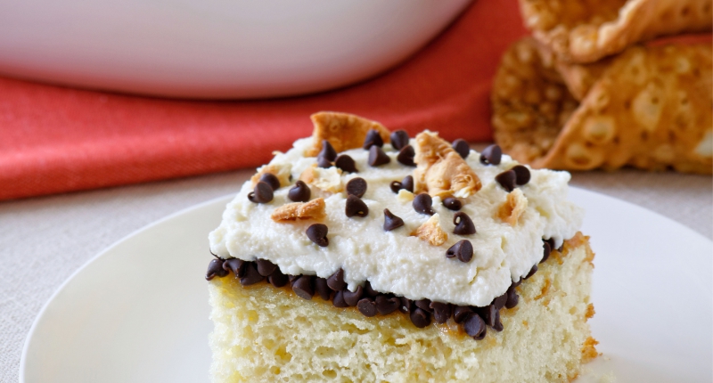 Cannoli Poke Cake
