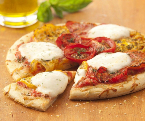 Caprese Pizza - Galbani Cheese