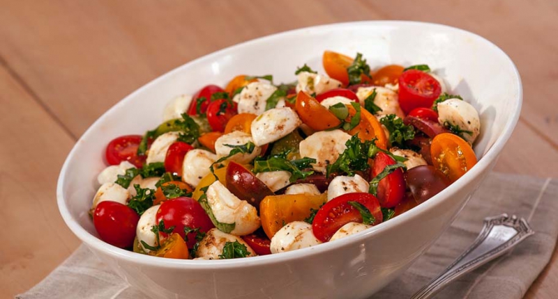 Fresh Mozzarella Heirloom Tomato Salad Fresh Mozzarella Heirloom Tomato Salad
