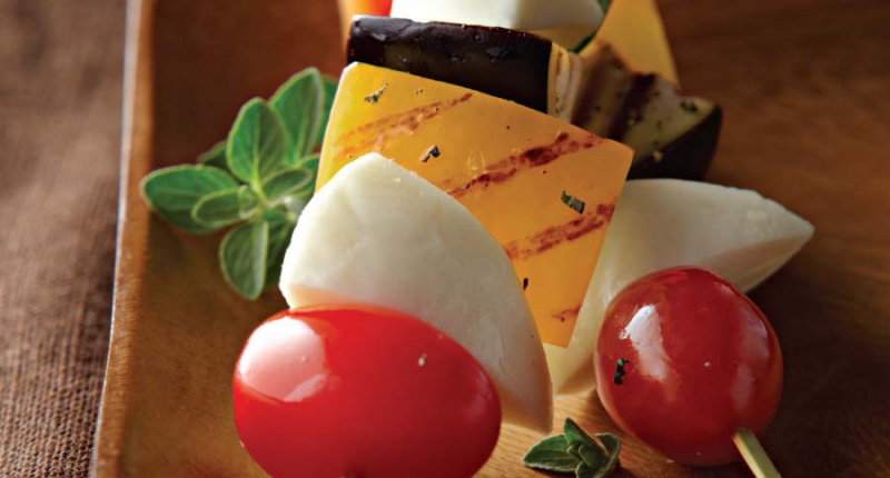 Fresh Mozzarella Skewers with Grilled Vegetables Fresh Mozzarella Skewers with Grilled Vegetables