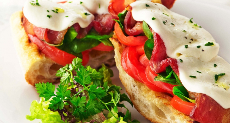 Bacon and Balsamic Caprese Grillbread