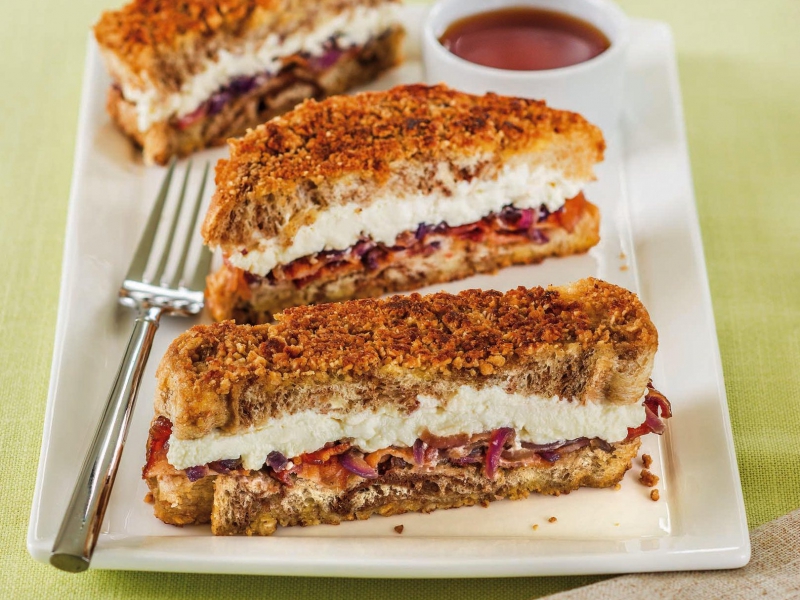 Breakfast Ricotta Granola Crumble Grilled Cheese - Galbani Cheese