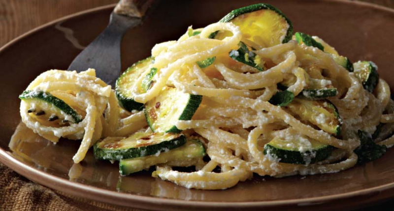 Spaghetti with Ricotta, Zucchini, Garlic, and Olive Oil