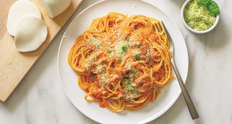 Pomodoro Formaggio Spaghetti