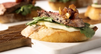 Steak Cheese Crostini with Autumn Chutney - Galbani Cheese