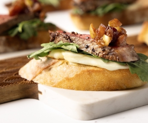 Steak Cheese Crostini with Autumn Chutney - Galbani Cheese