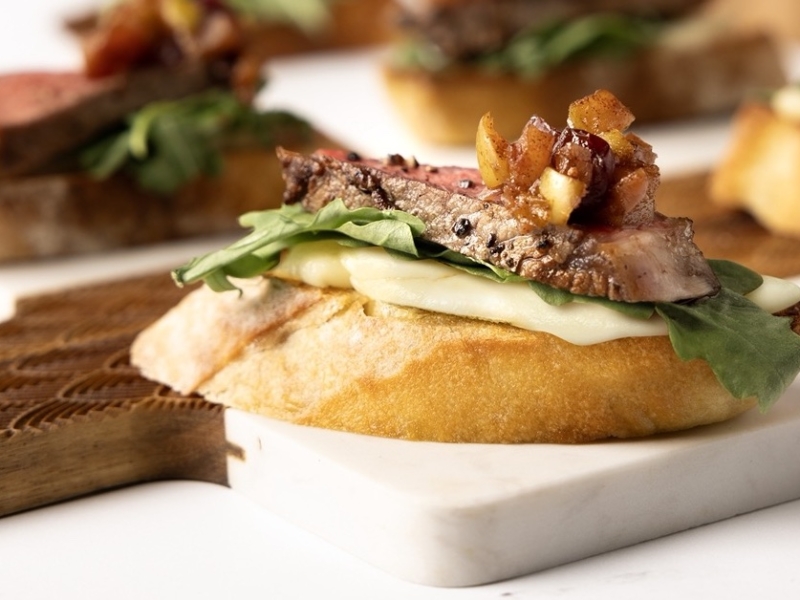 Steak Cheese Crostini with Autumn Chutney - Galbani Cheese