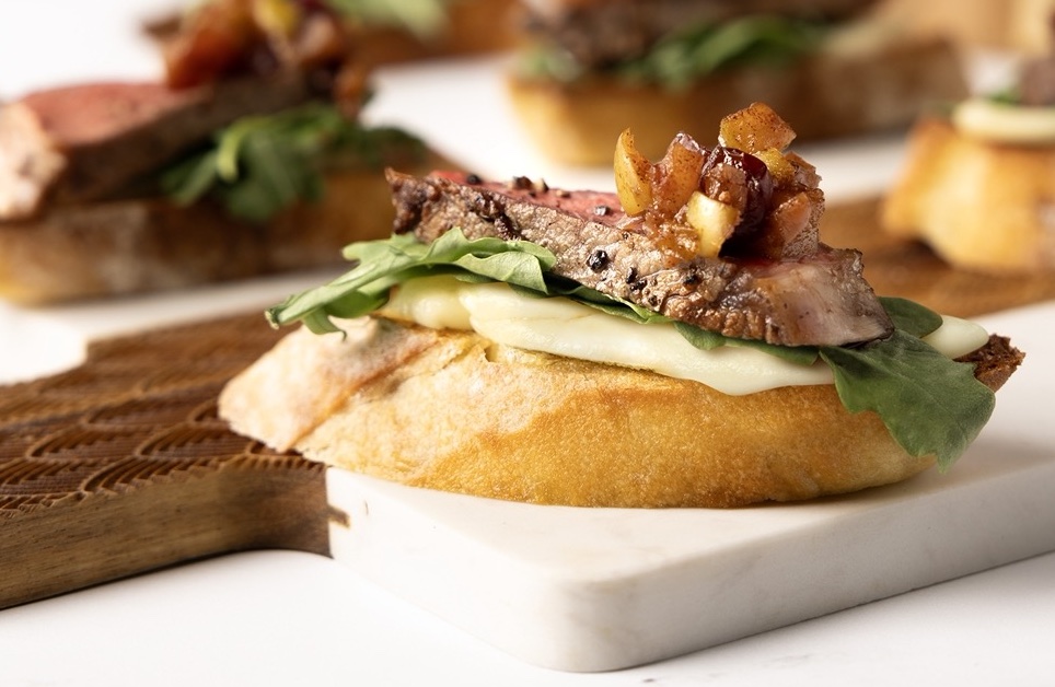 steak crostini