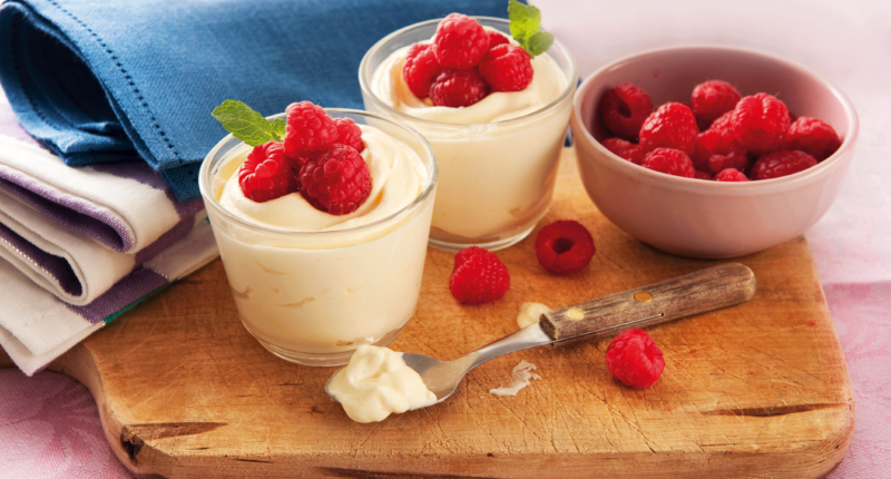 Mascarpone Cream with Raspberries
