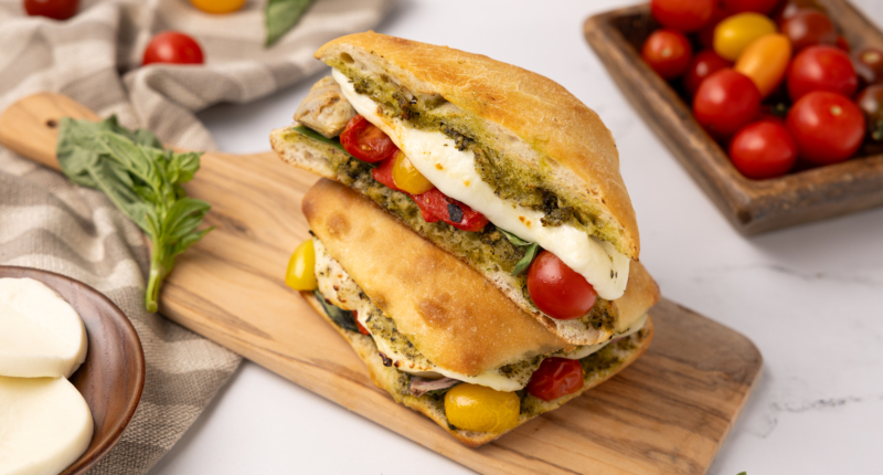 Roasted Cherry Tomato & Pesto Sandwich Roasted Cherry Tomato & Pesto Sandwich